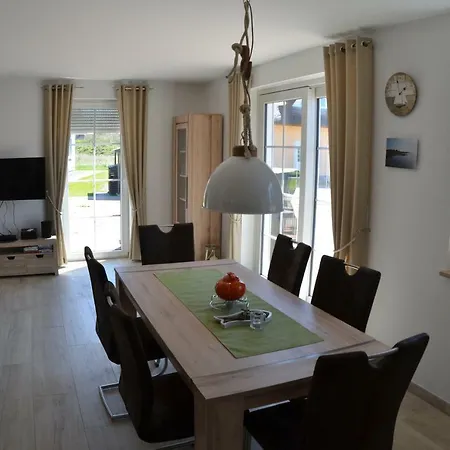 Traumhaus Ostwind- Ruegen Nyaraló *